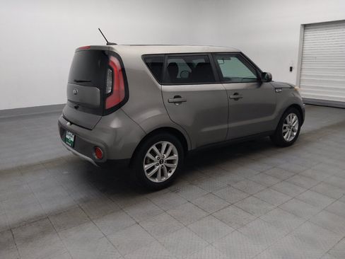 Used 2019 Kia Soul + FWD image 10