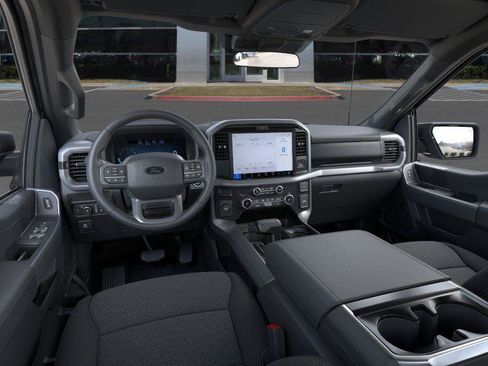 New 2026 Ford F150 XLT w/ XLT Black Appearance Package RWD image 9
