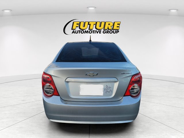 Used 2012 Chevrolet Sonic LS FWD image 4