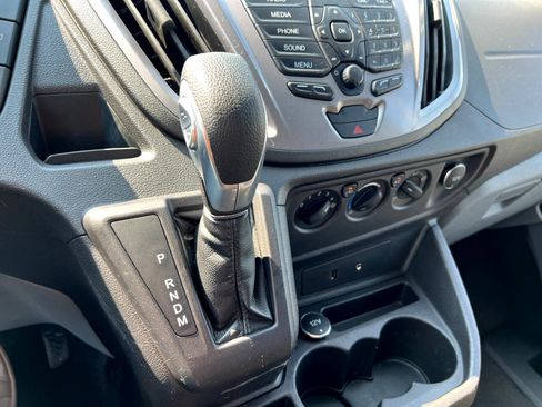 Used 2016 Ford Transit 150 XLT image 39