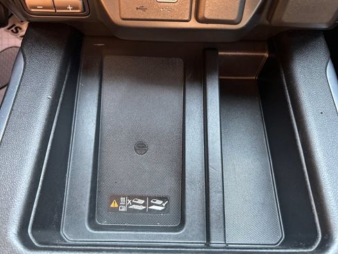 Used 2019 GMC Sierra 1500 AT4 w/ AT4 Preferred Package AWD/4WD image 34