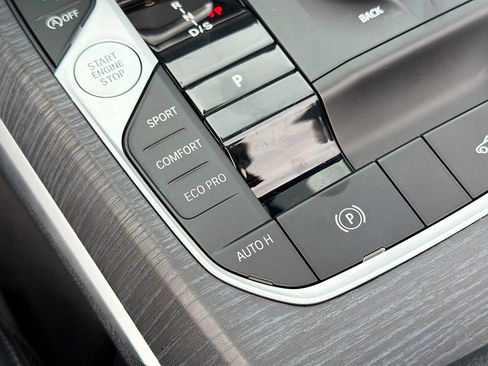 Certified 2025 BMW 430i Convertible image 29