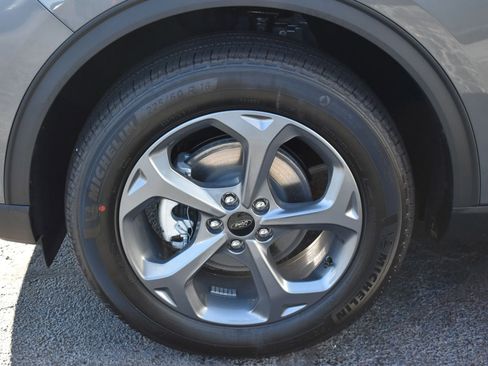 New 2026 Ford Escape ST-Line w/ Cold Weather Package AWD/4WD image 15