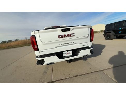 Certified 2023 GMC Sierra 1500 Denali w/ Denali Reserve Package AWD/4WD image 10