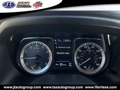 Used 2019 Nissan Titan SV w/ SV Convenience Package AWD/4WD image 15