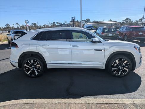 New 2026 Volkswagen Atlas Cross Sport SEL Premium R-Line AWD/4WD image 4