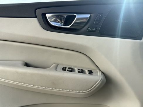 Used 2023 Volvo XC60 B5 Plus w/ Climate Package image 10