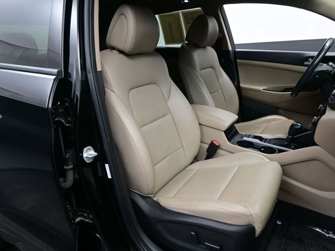 Used 2016 Hyundai Tucson Limited w/ Option Group 03 image 13