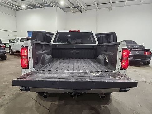Used 2017 Chevrolet Silverado 1500 W/T w/ Trailering Package AWD/4WD image 21