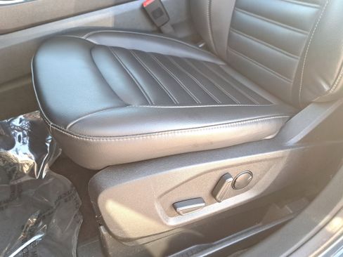 Used 2024 Ford Edge SEL image 26