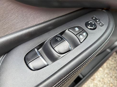 Used 2023 Nissan Murano SL AWD/4WD image 20