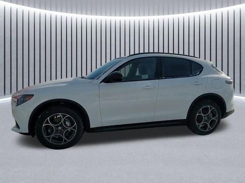 New 2025 Alfa Romeo Stelvio Sprint AWD/4WD image 12