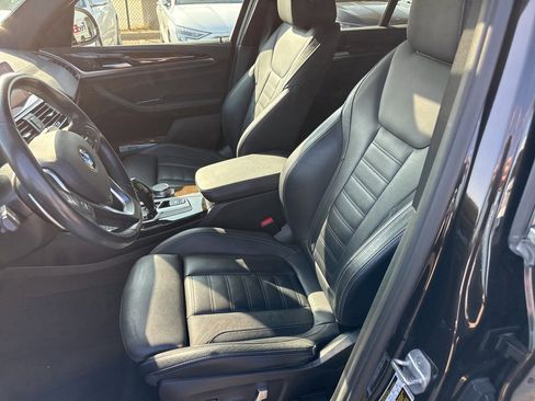Used 2019 BMW X3 sDrive30i w/ Premium Package image 8