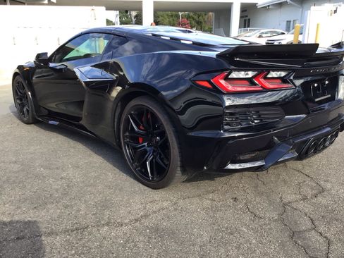 Used 2024 Chevrolet Corvette Z06 w/ Battery Protection Package RWD image 3