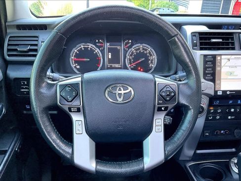 Used 2023 Toyota 4Runner Limited AWD/4WD image 8