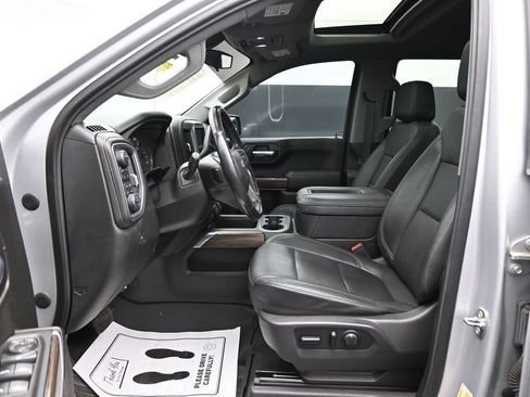 Used 2020 Chevrolet Silverado 1500 LT Trail Boss AWD/4WD image 9