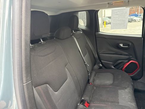 Used 2015 Jeep Renegade Trailhawk w/ Cold Weather Group image 8