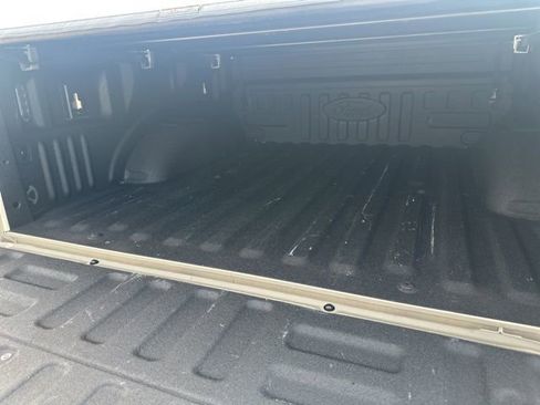 Used 2017 Ford F150 Platinum w/ Equipment Group 701A Luxury image 23