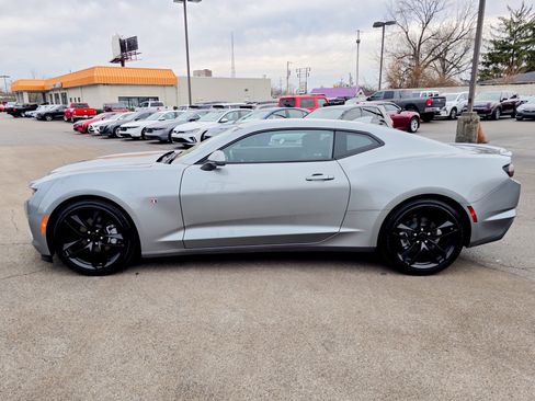 Used 2023 Chevrolet Camaro LT w/ RS Package image 15
