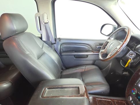 Used 2014 GMC Yukon XL Denali AWD/4WD image 34