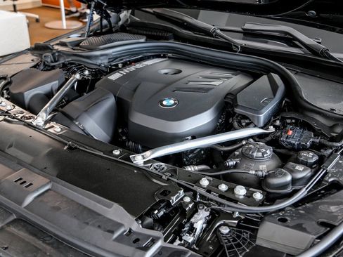 Used 2026 BMW 530i xDrive w/ M Sport Package image 20