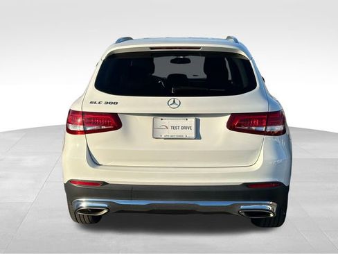 Used 2019 Mercedes-Benz GLC 300 image 4