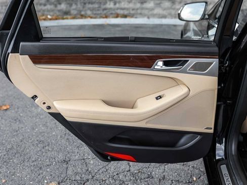 Used 2018 Genesis G80 3.8 w/ Option Group 02 image 18