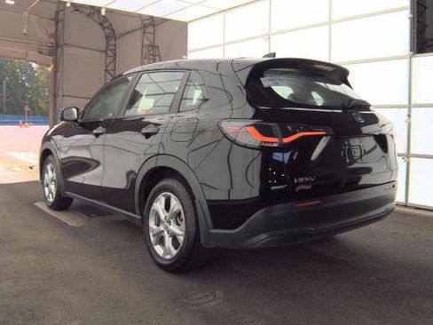 Certified 2023 Honda HR-V LX image 4