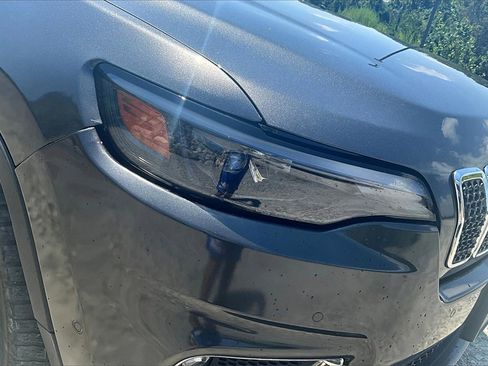 Used 2021 Jeep Cherokee Limited image 22