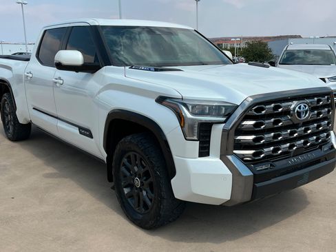 Used 2024 Toyota Tundra Platinum AWD/4WD image 8