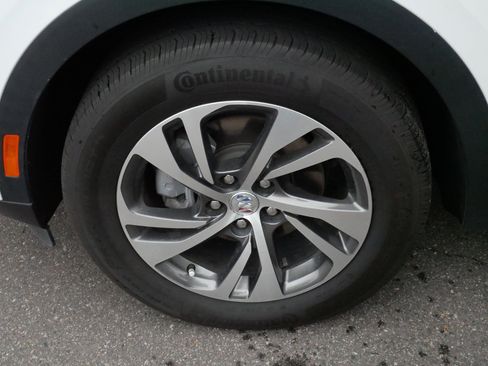 Used 2023 Buick Envision Essence AWD/4WD image 15