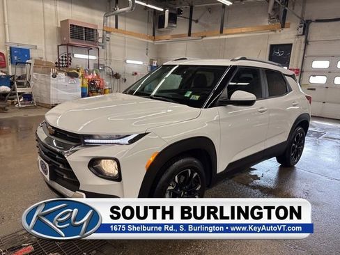 Used 2023 Chevrolet TrailBlazer LT image 1