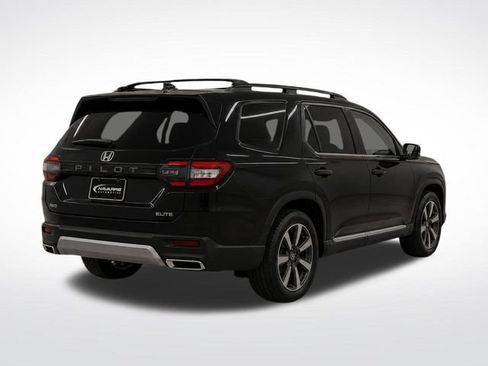 Used 2025 Honda Pilot Elite image 8