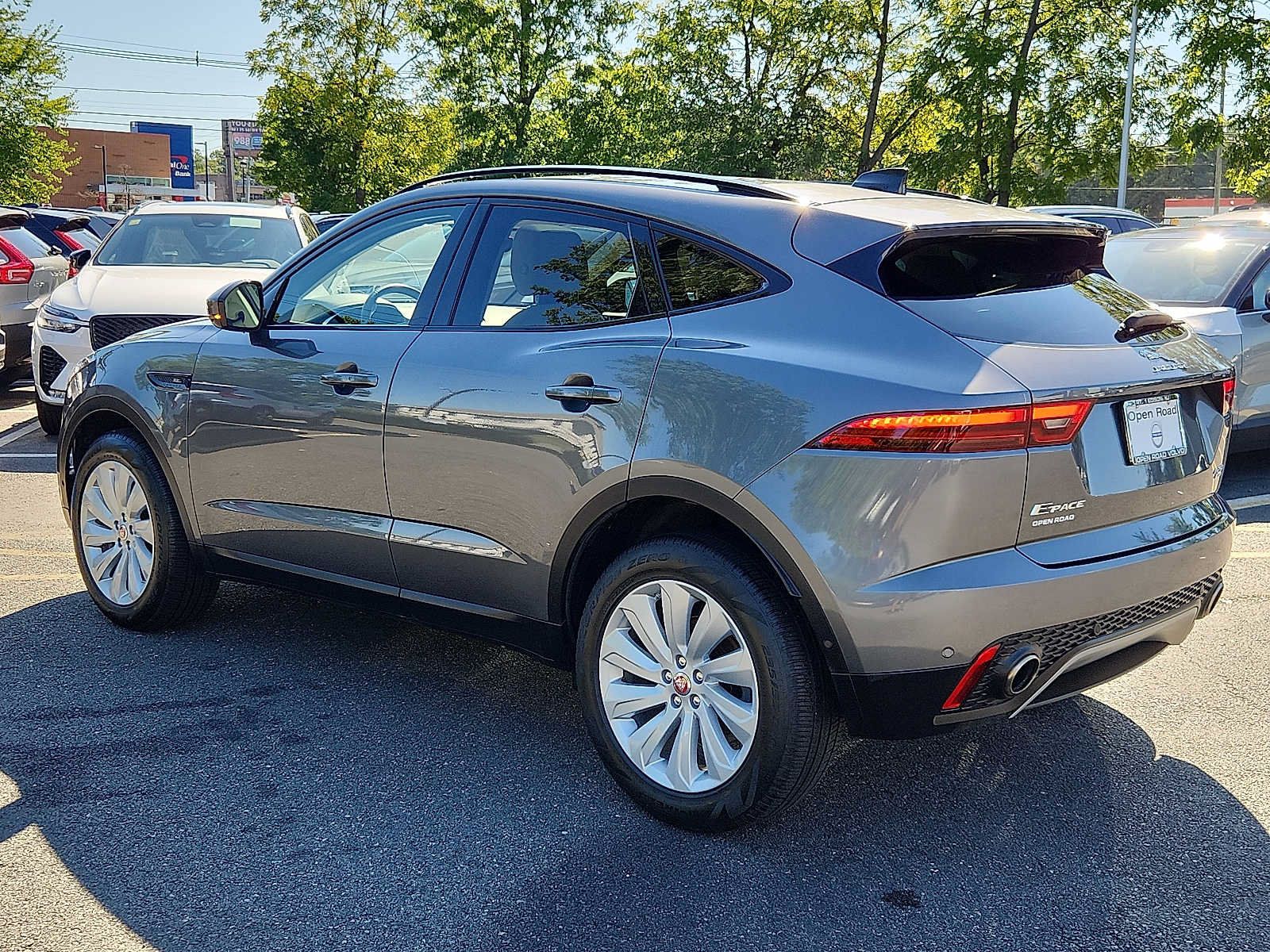 Used 2020 Jaguar E-PACE SE AWD/4WD image 4
