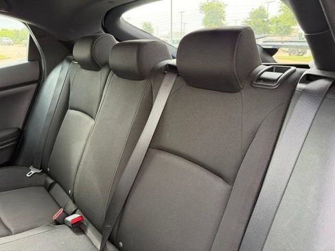 Used 2019 Honda Civic Sport image 19