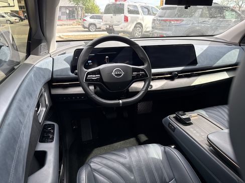 Certified 2024 Nissan Ariya AWD image 18