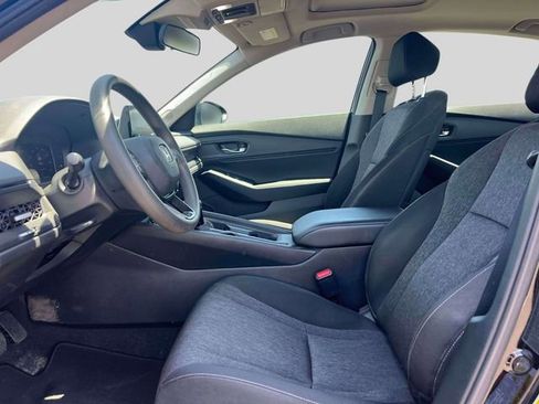 Used 2023 Honda Accord EX image 16