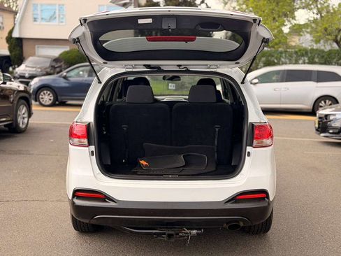 Used 2018 Kia Sorento AWD image 12