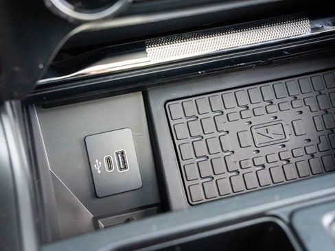 New 2025 Ford F150 Lariat w/ Equipment Group 501A Mid image 25