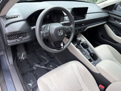 Used 2023 Honda Accord EX image 2