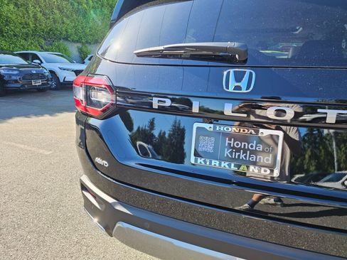 New 2026 Honda Pilot Elite image 16