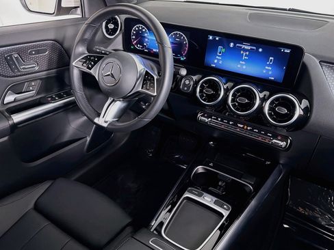 Certified 2026 Mercedes-Benz GLA 250 image 17