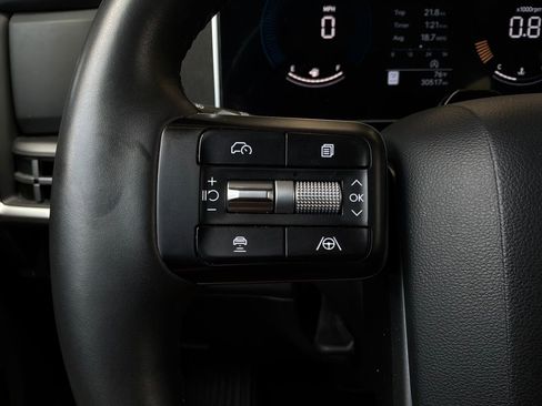 Used 2025 Hyundai Santa Fe SEL FWD image 35