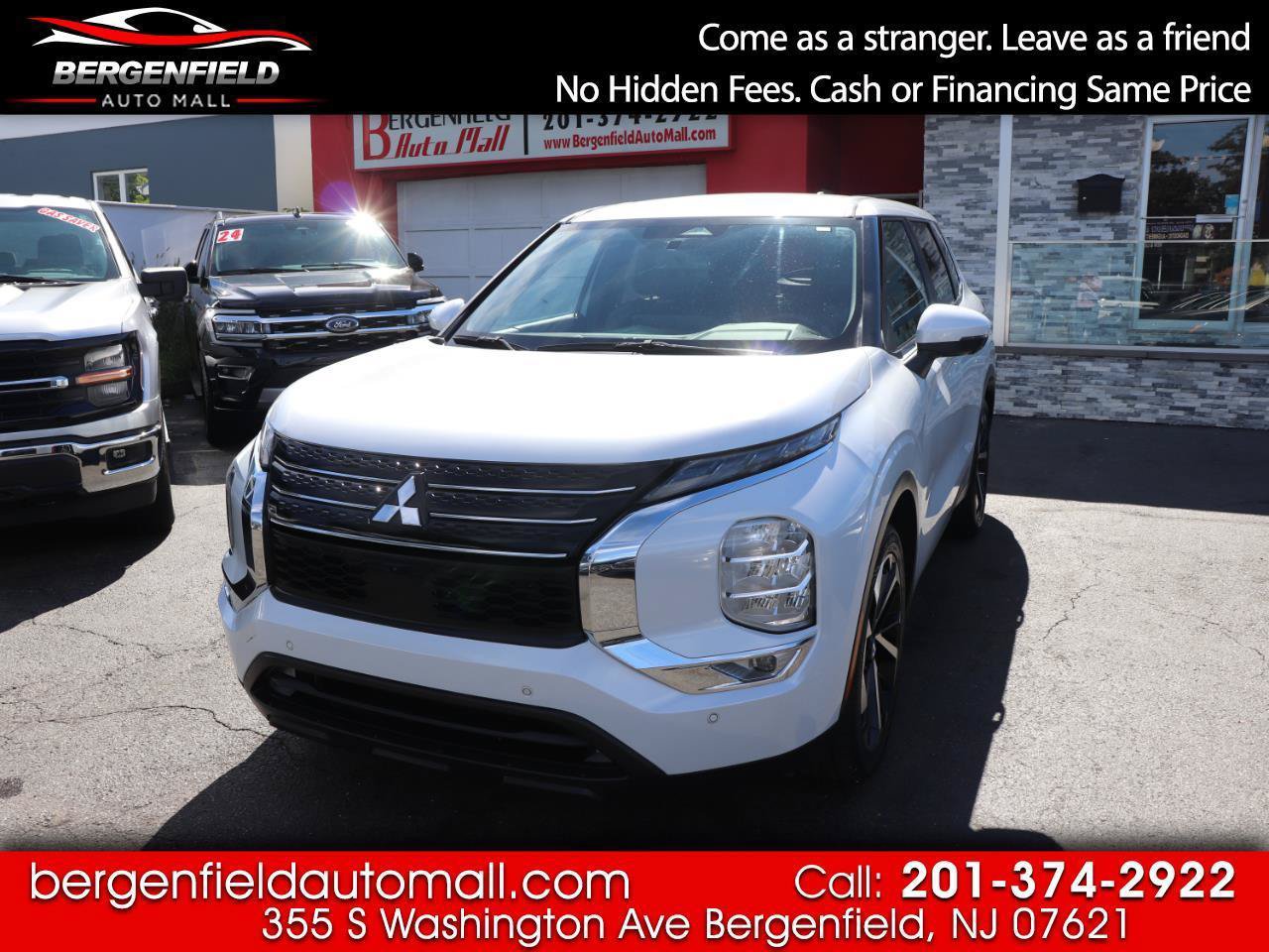 Used 2024 Mitsubishi Outlander FWD image 1