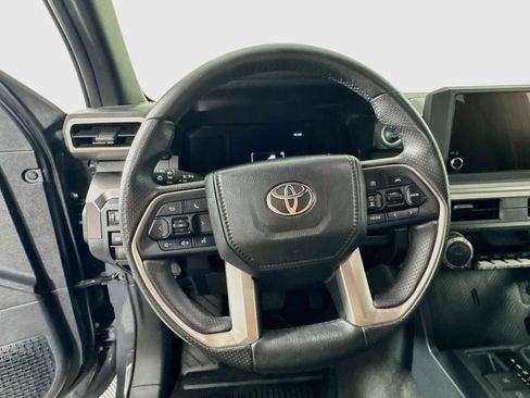 Certified 2025 Toyota 4Runner SR5 RWD image 9
