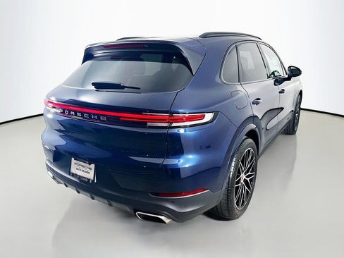 Certified 2026 Porsche Cayenne AWD/4WD image 9