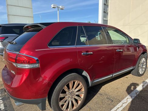 Used 2014 Lincoln MKX FWD w/ Equipment Group 102A image 6