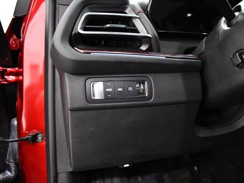 Used 2024 Chevrolet Traverse RS image 11