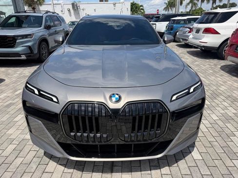 Used 2024 BMW 740i RWD image 3