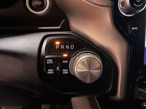 Used 2020 RAM 1500 Laramie image 29